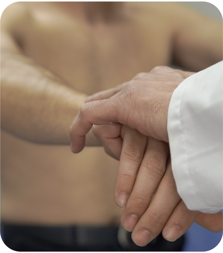 Dr.Sebastián Vázquez-Traumatólogo especialista en hombro y deportiva